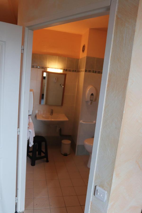 Hotel Saint Jean Montclar  Luaran gambar
