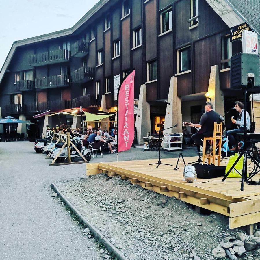 Hotel Saint Jean Montclar  Luaran gambar
